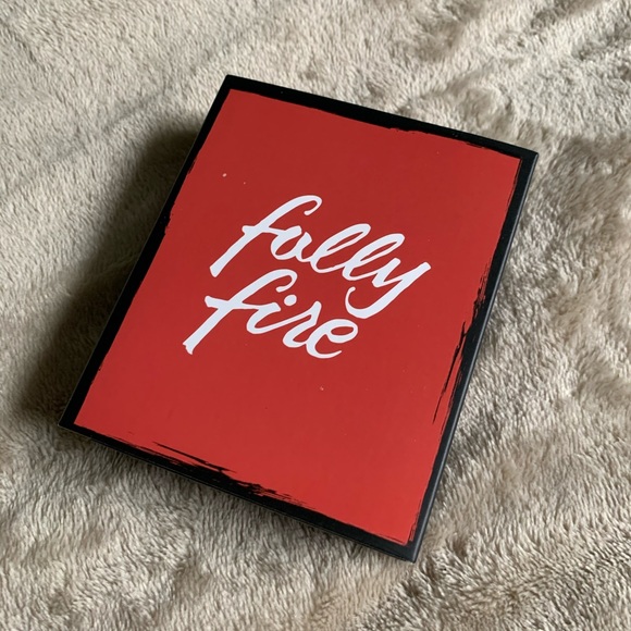 Fully Fire Expensive Habits Lipstick Set Trio BNIB - Picture 12 of 14